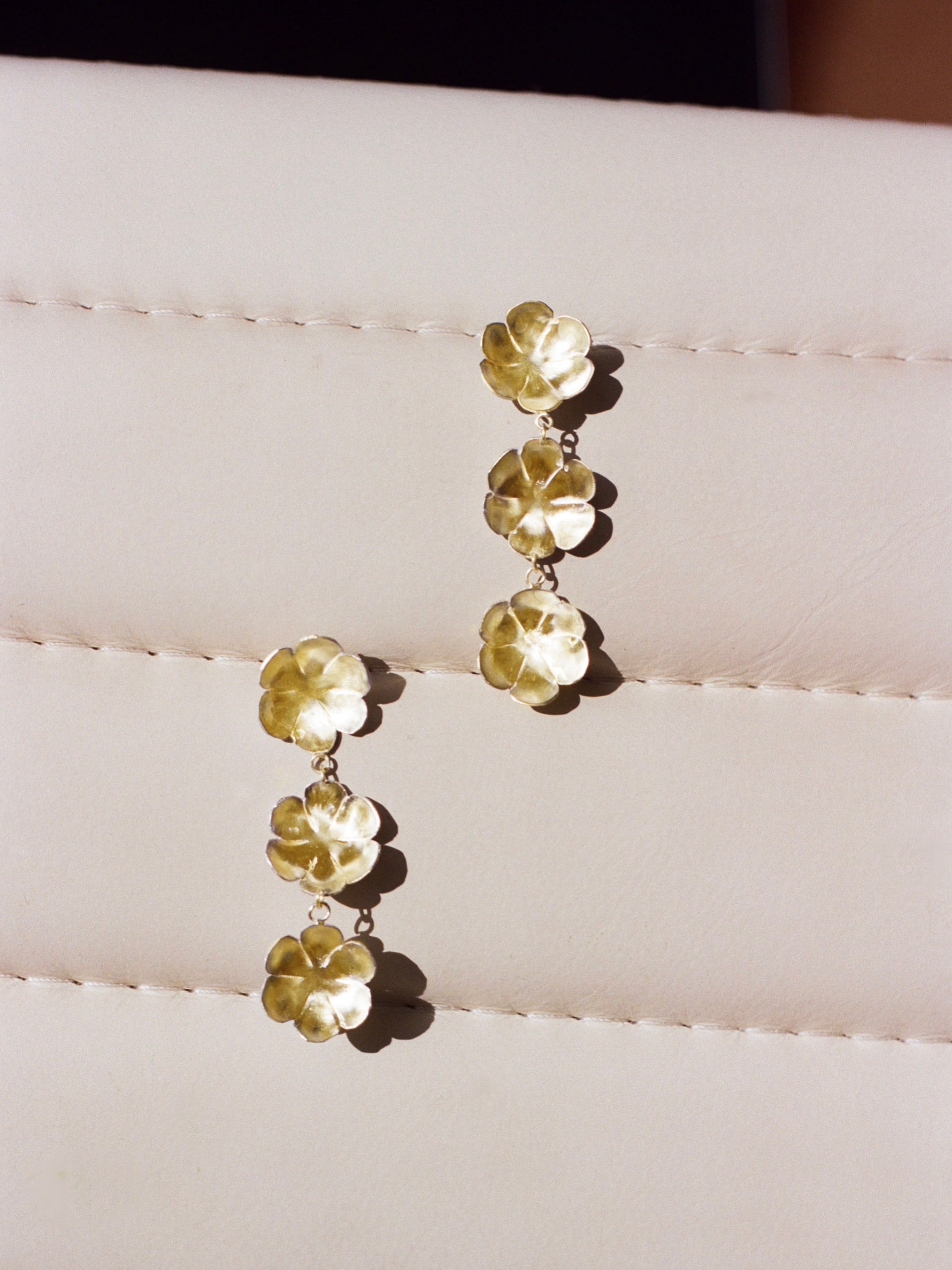 gold evelyn earrings
