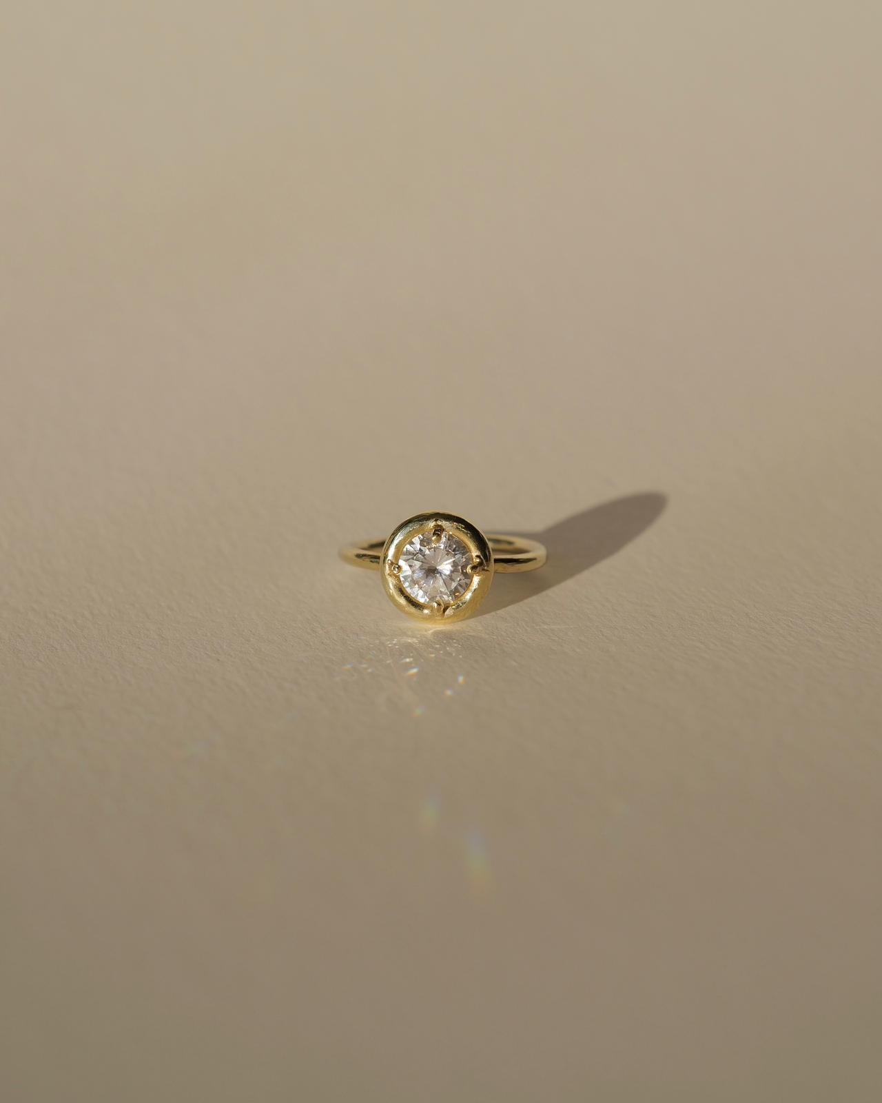 button gold diamond ring