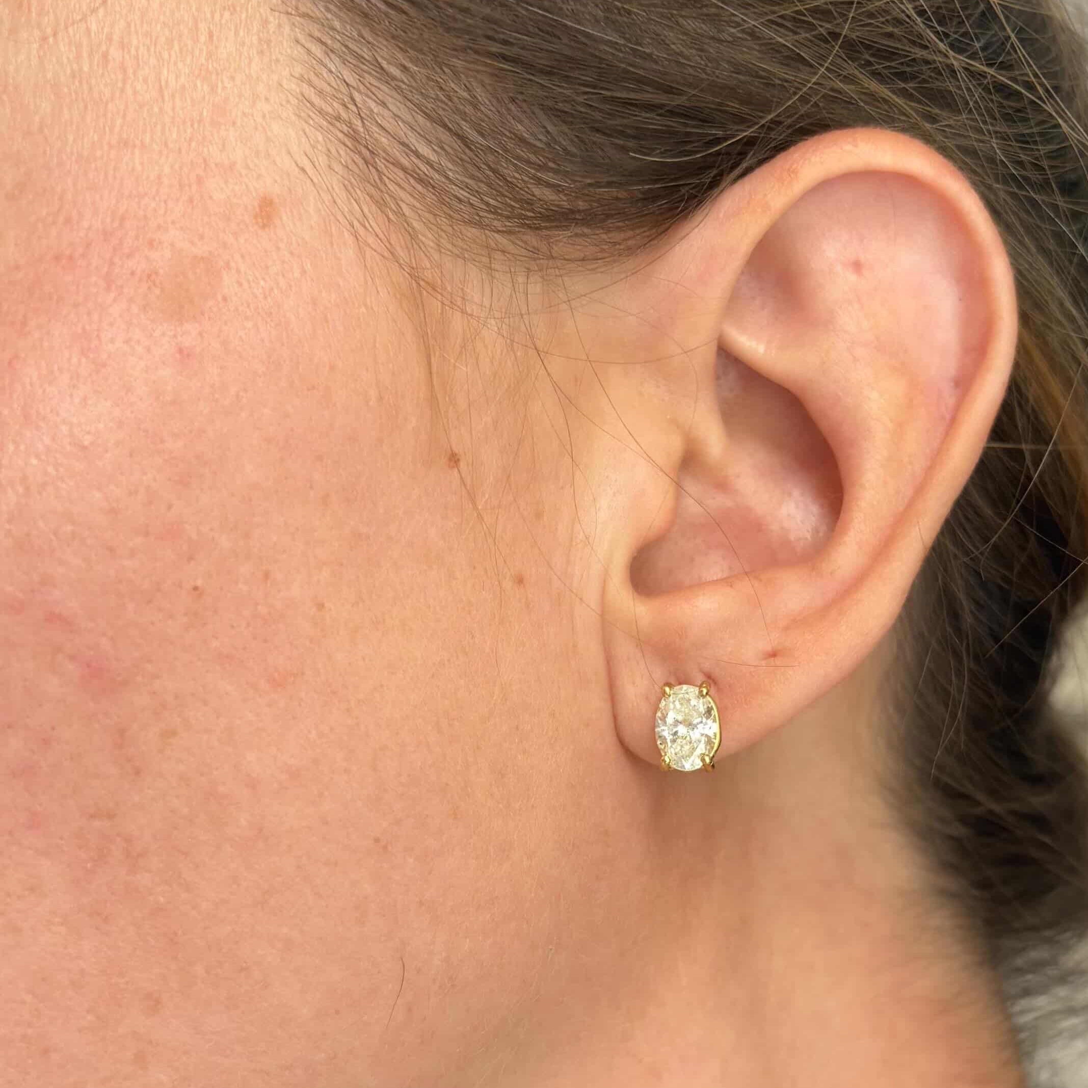1,20 ct diamond stud earrings