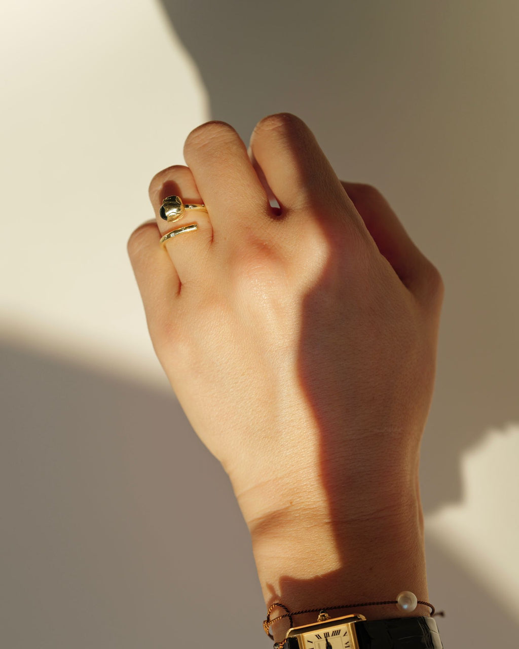 blue tourmaline tulip ring