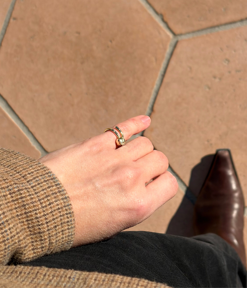 blue tourmaline tulip ring