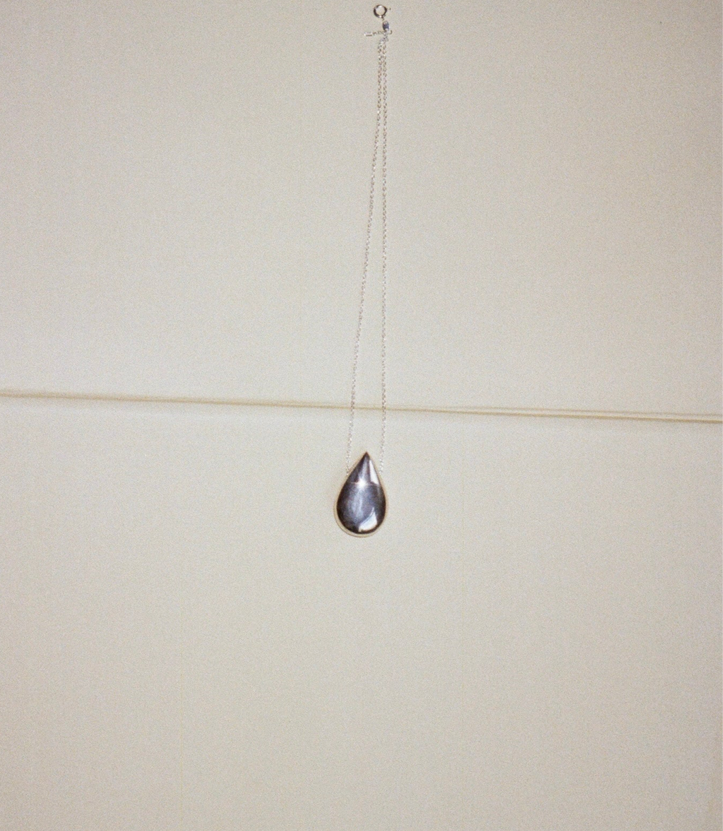 petra droplet pendant