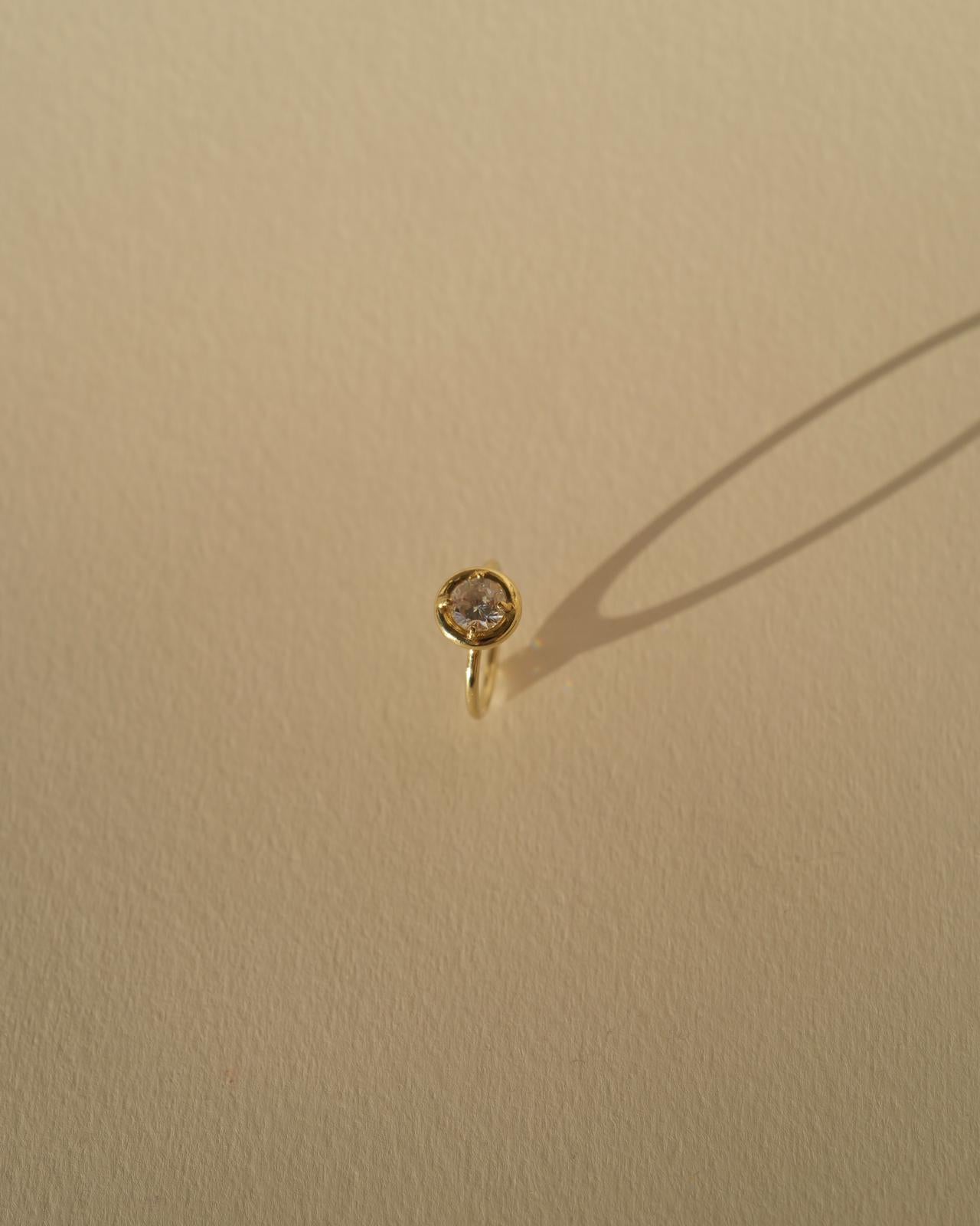 button gold diamond ring