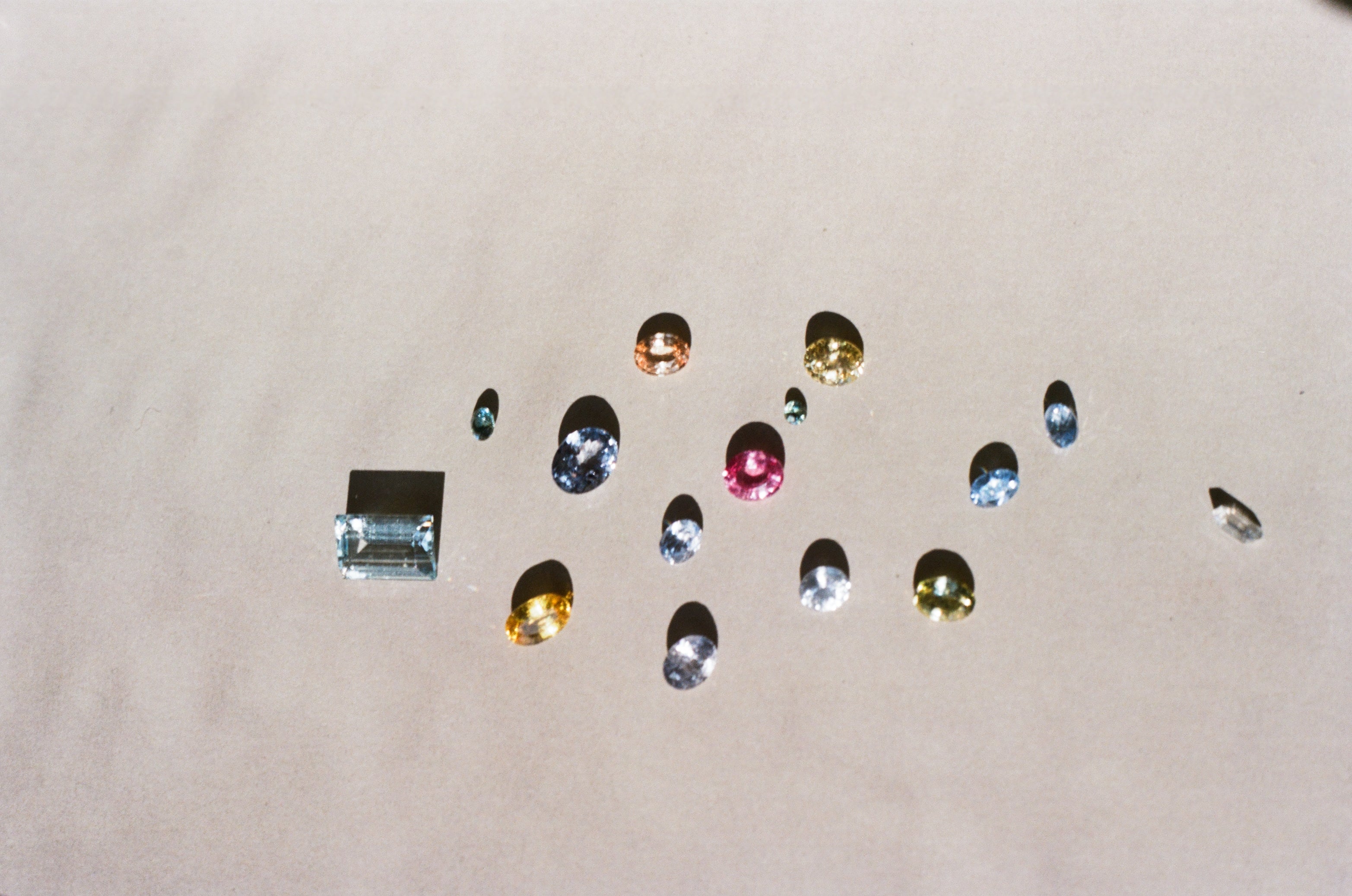 pale pink sapphire 18k white gold ring