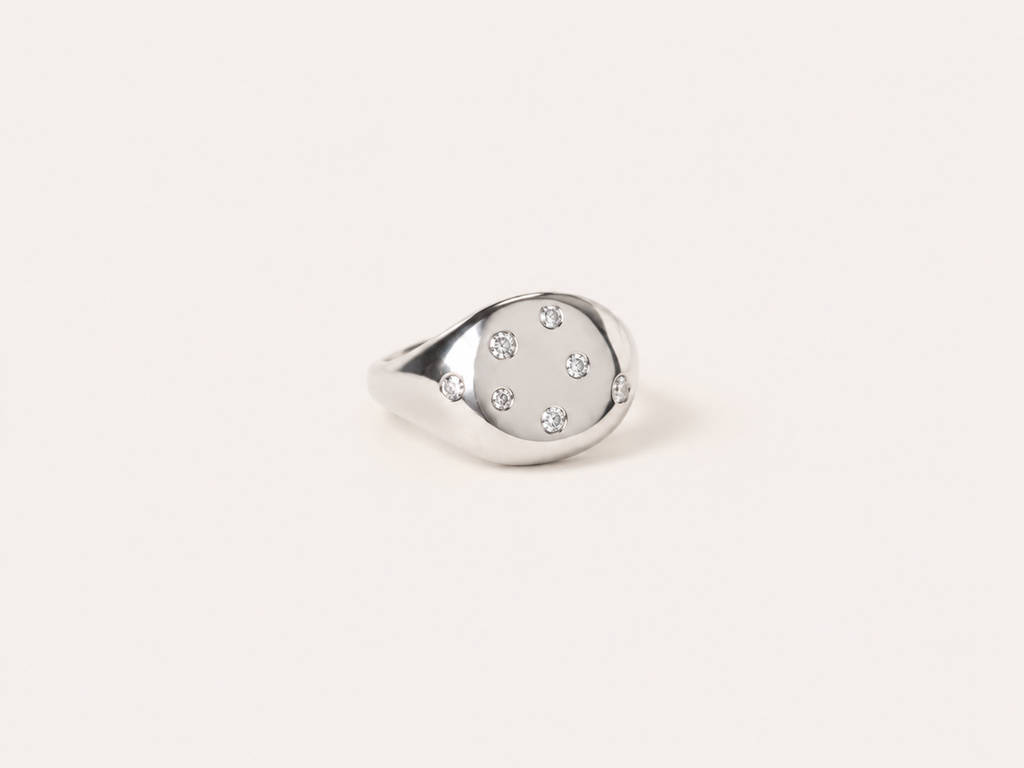 mila diamond signet