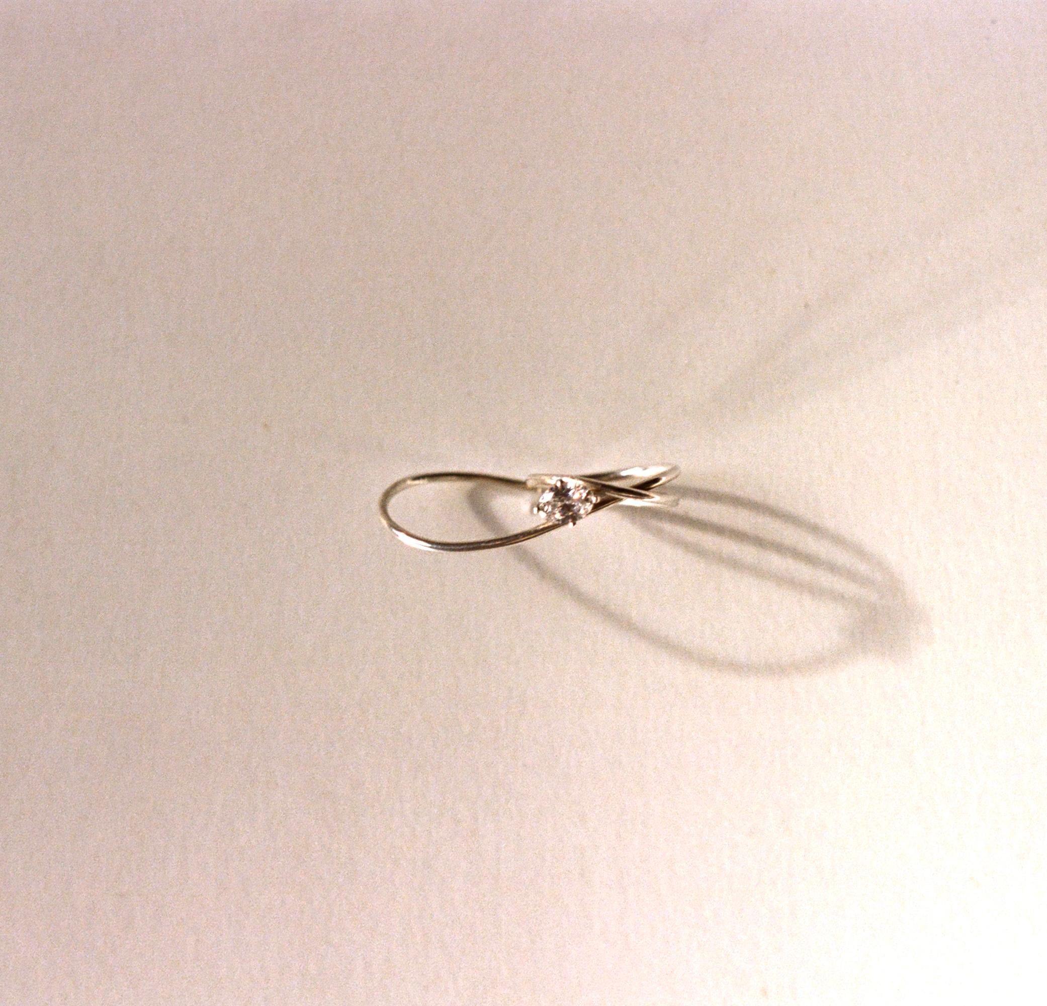 infinite 18k gold diamond ring